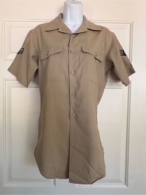USAF Short-Sleeve Shirt in Khaki, Size Small